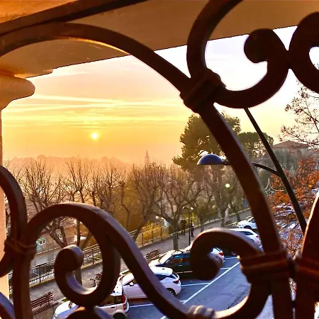 Terrazza Sul Borgo ベッド・アンド・ブレックファスト モリアーノ